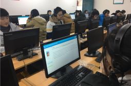 英语口语模拟测试顺利完成