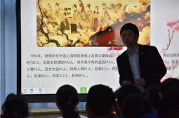 高安中学加快教学手段革新