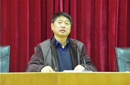 高安中学召开教工大会总结部署工作