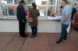 学工处组织家校合作活动