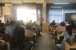 船到中流争奋楫&mdash;&mdash;高二年级下学期期中考试质量分析会