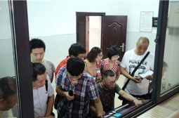 我校对体育馆舞台声光电管理人员进行专业培训