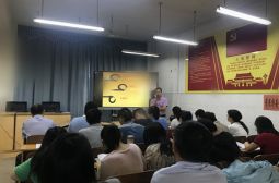 策马扬鞭再奋蹄一一2020届高二年级举行第三次考试质量分析会
