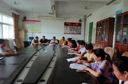 高安中学寝室管理委员会召开全体会议