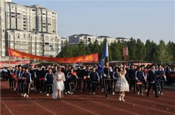 高安中学第50届秋季田径运动会高二年级入场式风采（二）
