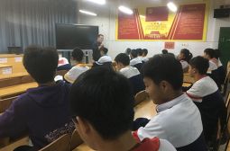 我校第一批学生宿舍楼长正式履职