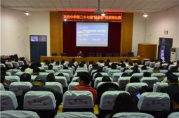 高安中学通过课堂竞赛锤炼青年教师教学艺术