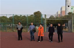 高安市副市长徐爱文调研高安中学体育艺术设施改造项目