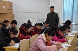 高安中学中青年教师再赴“高考”