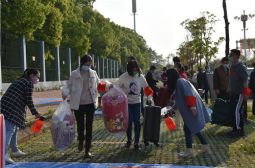 高安中学稳妥顺利地做好了高三初三开学工作