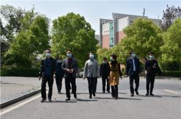 我校高三初三开学工作受到督查组表扬