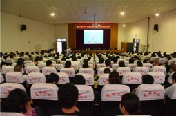 我校举行赣教云教学通2.0应用全员培训