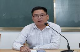 高一年级召开第一次月考质量分析会