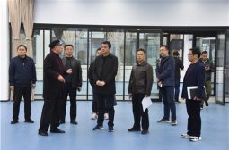 许家龙副市长考察我校文体设施改造工程进展