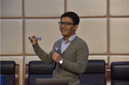 南方科技大学林玉峰副教授与高安中学学子探索地外文明
