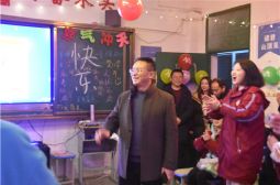 高安中学师生喜迎2021年新年晚会侧记（二）