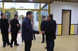 市纪委陶宇书记等市领导走访慰问我校教师