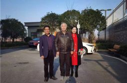 校领导走访部分离退休教职工祝福春节