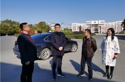 许家龙副市长为高安中学师生送来新春的问候