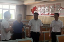 康健市长督察2021年高考高安中学考点考务工作