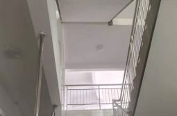 我校科技楼一、二楼粉刷亮化工作顺利完工