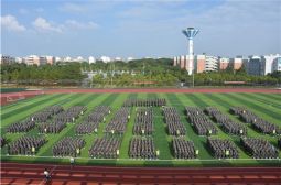 2021级新生军训阅兵式彩排