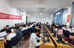 我校2022年普通高考报名工作圆满结束