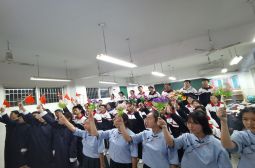 银枪白马凌九霄意气飞扬担大任