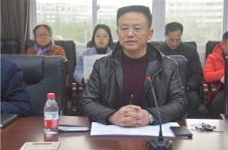 我校召开组级以上干部大会部署放学前各项工作