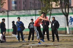 宜春市第七届学校体育艺术节体育比赛之铅球运动风采