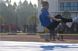 宜春市第七届学校体育艺术节体育比赛跳高运动风采