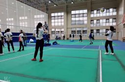 高安中学举办女子气排球比赛