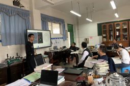 课堂展风采，研课促成长---高一年级研课活动报道