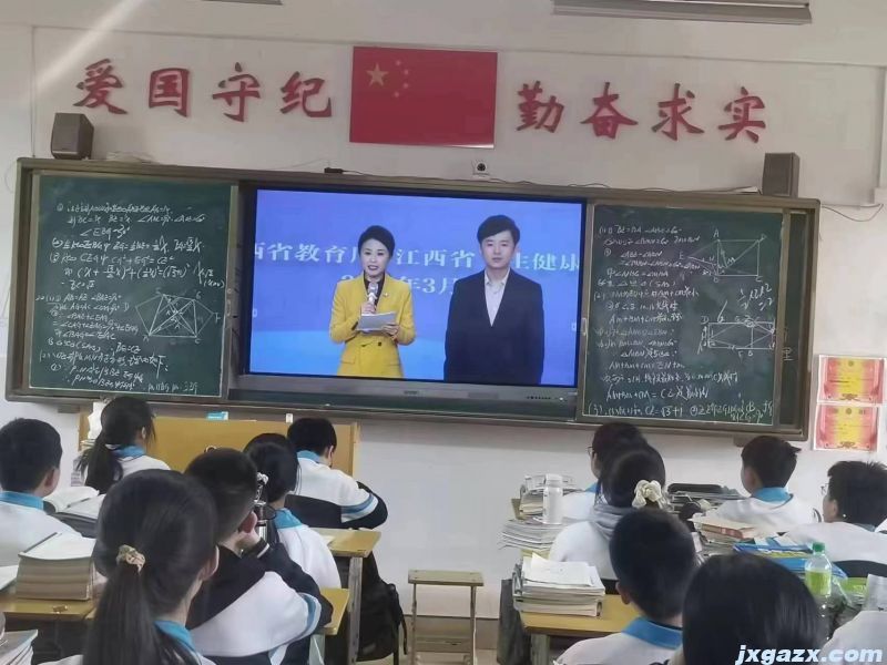 观看视频1.jpg