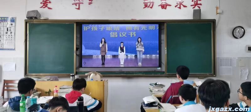 观看视频2.jpg