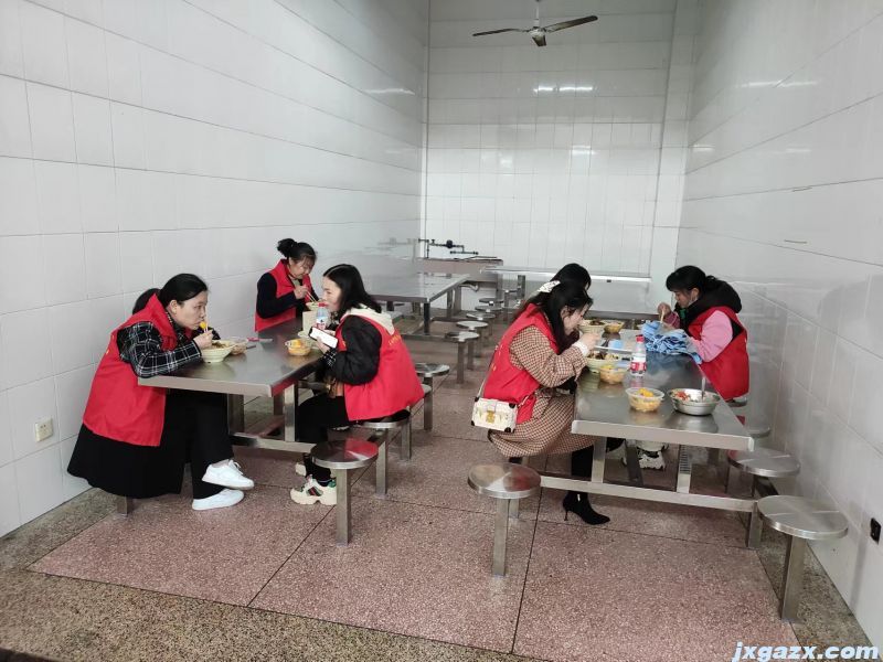 食堂1.jpg