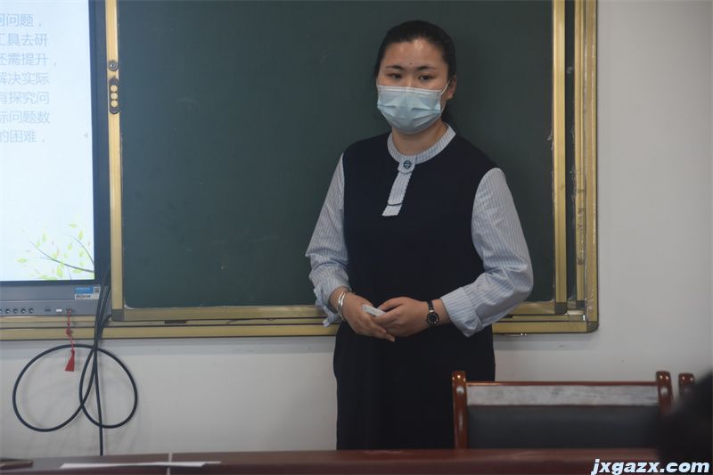 04胡瑭.jpg