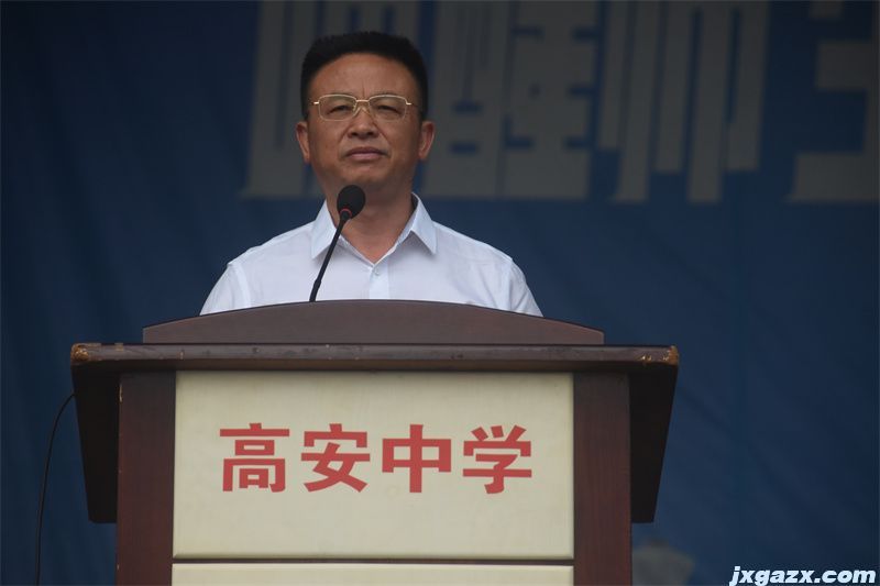 冯书记.jpg