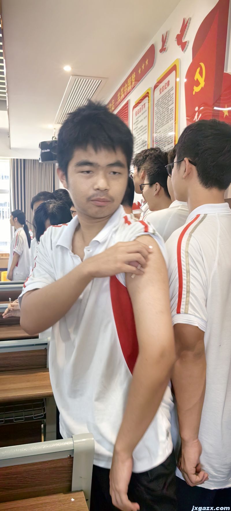 b4fda956e5426eb3c1e2fc820d17bf4.jpg