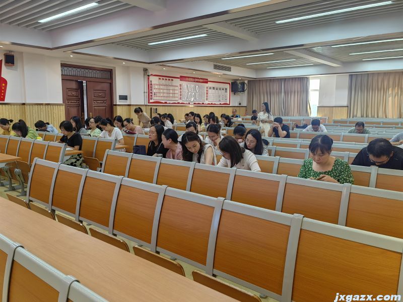 b2ee7acd9798e3375f85afa9f9b4c3d.jpg